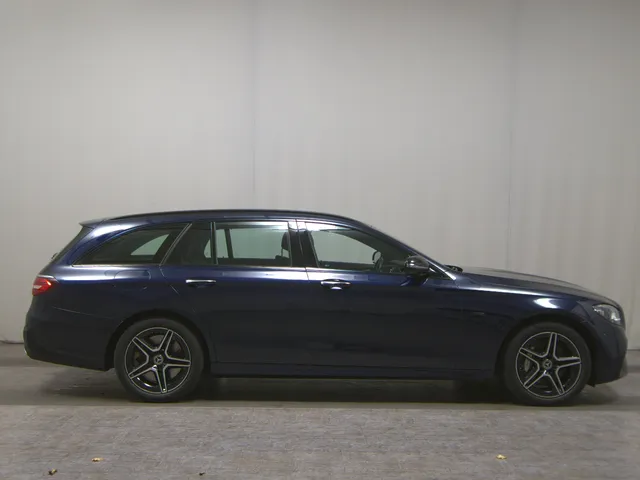 Mercedes-Benz E 300 T de AMG-Line