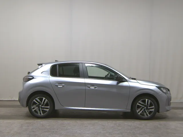 Peugeot 208 PureTech 75 5D Active Pack