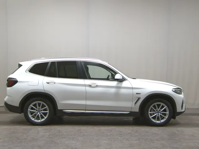 BMW X3 xDrive30e