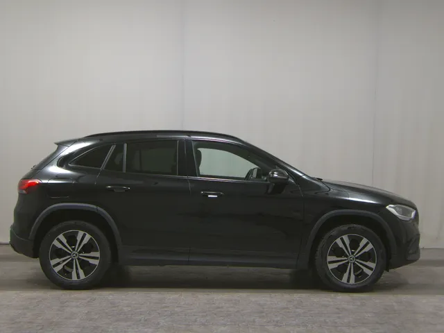 Mercedes-Benz GLA 250 e Progressive