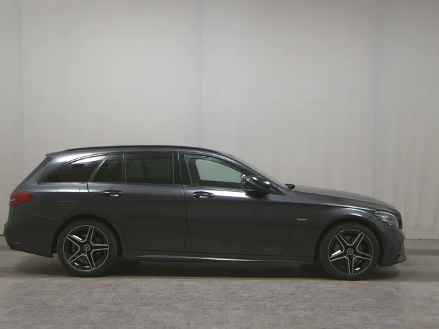 Mercedes-Benz C 220 T d AMG-Line
