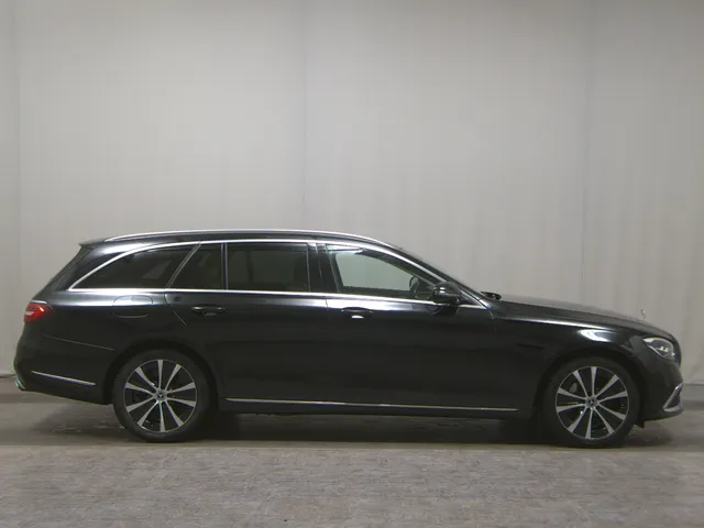 Mercedes-Benz E 300 T de Exclusive