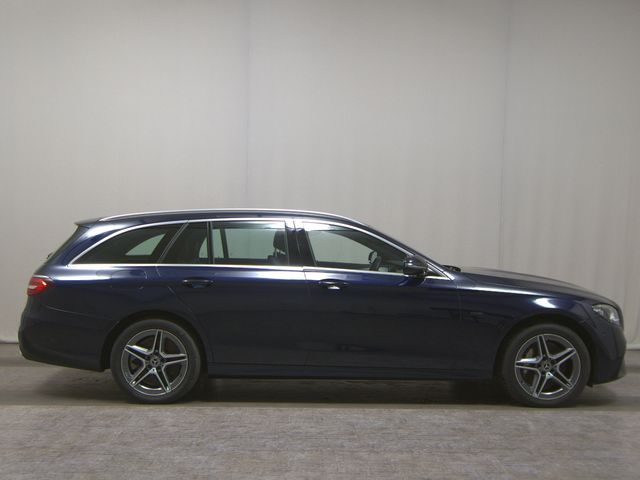 MERCEDES-BENZ E 300 T De 4M AMG-Line Navi MB-LED Burmester MERCEDES-BENZ E 300 T De 4M AMG-Line Navi MB-LED Burmester