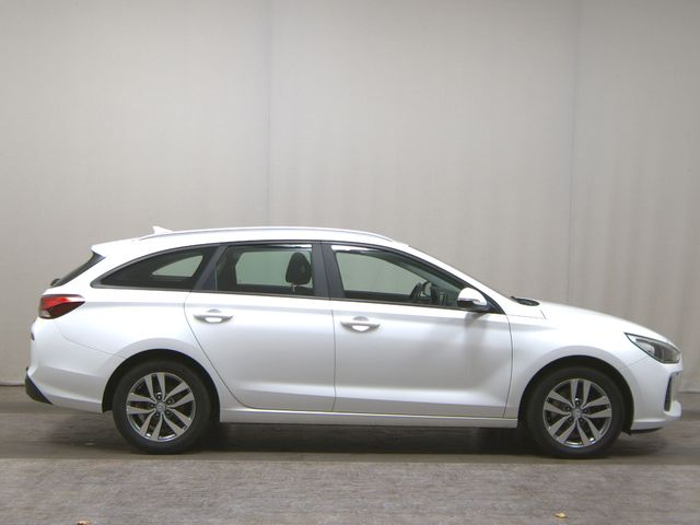 HYUNDAI I30 1.6 Trend Shz Klima HYUNDAI I30 1.6 Trend Shz Klima