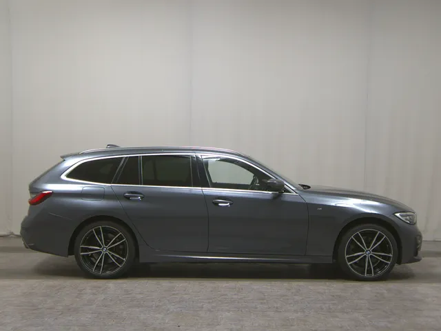 BMW 320e Touring M-Sport