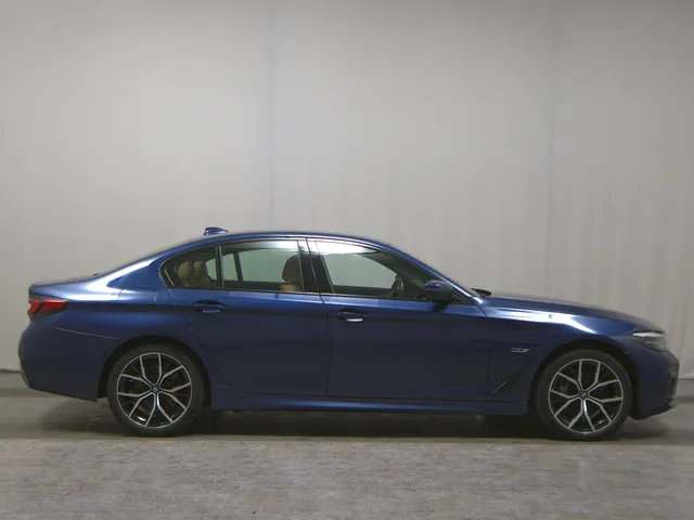 BMW 545e xDr M-Sport