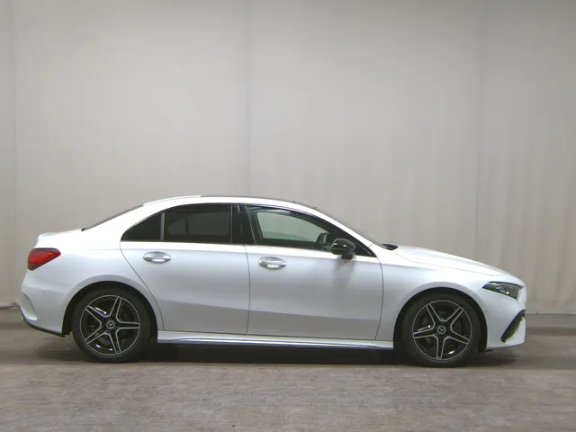 Mercedes-Benz A 200 Lim. d AMG-Line