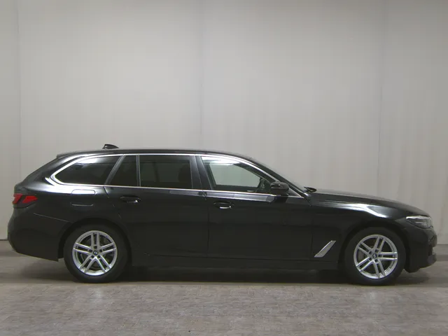 BMW 520e Touring