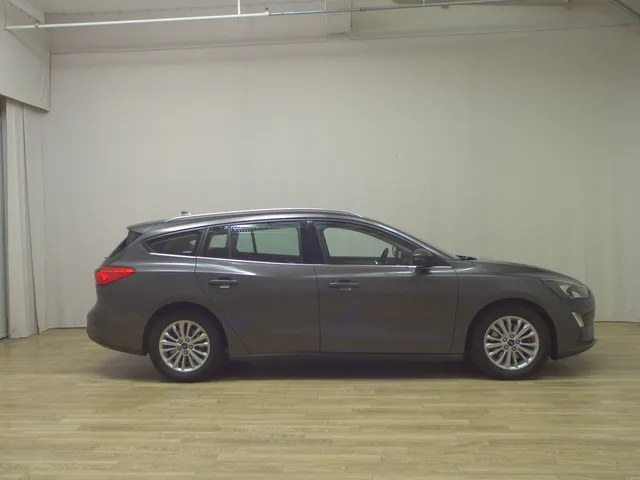 Ford Focus Turnier 1.5 EB Titanium